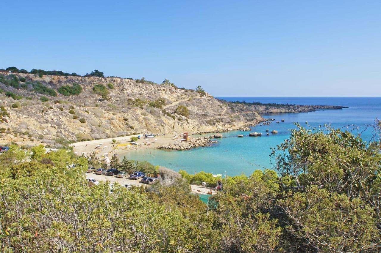 Lucile - Coralli Beachfront Apartment Paralimni Exterior foto